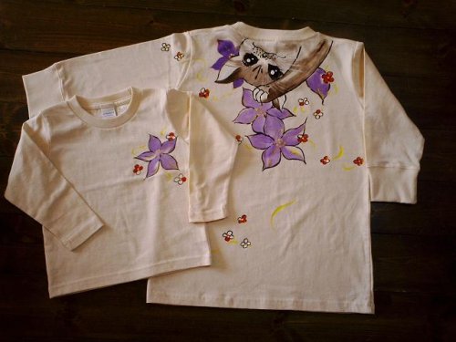 商品詳細1: 手描きＴシャツ「子猫の小春日和」